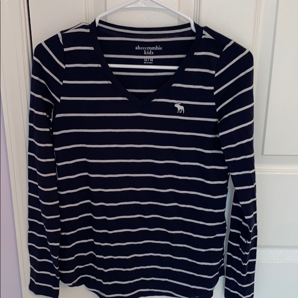 Abercrombie long sleeve tee